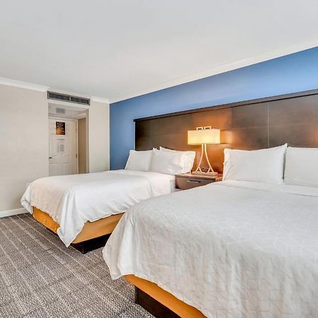 Staybridge Suites Savannah Historic District By Ihg Bagian luar foto