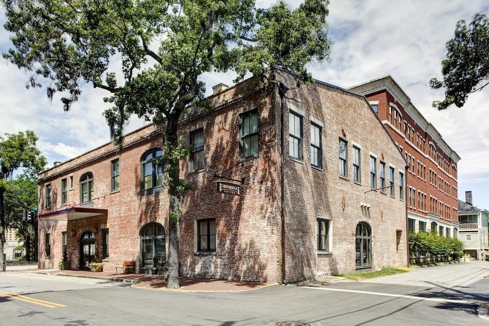 Staybridge Suites Savannah Historic District By Ihg Bagian luar foto