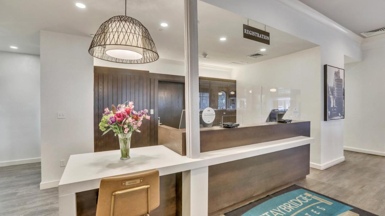 Staybridge Suites Savannah Historic District By Ihg Bagian luar foto