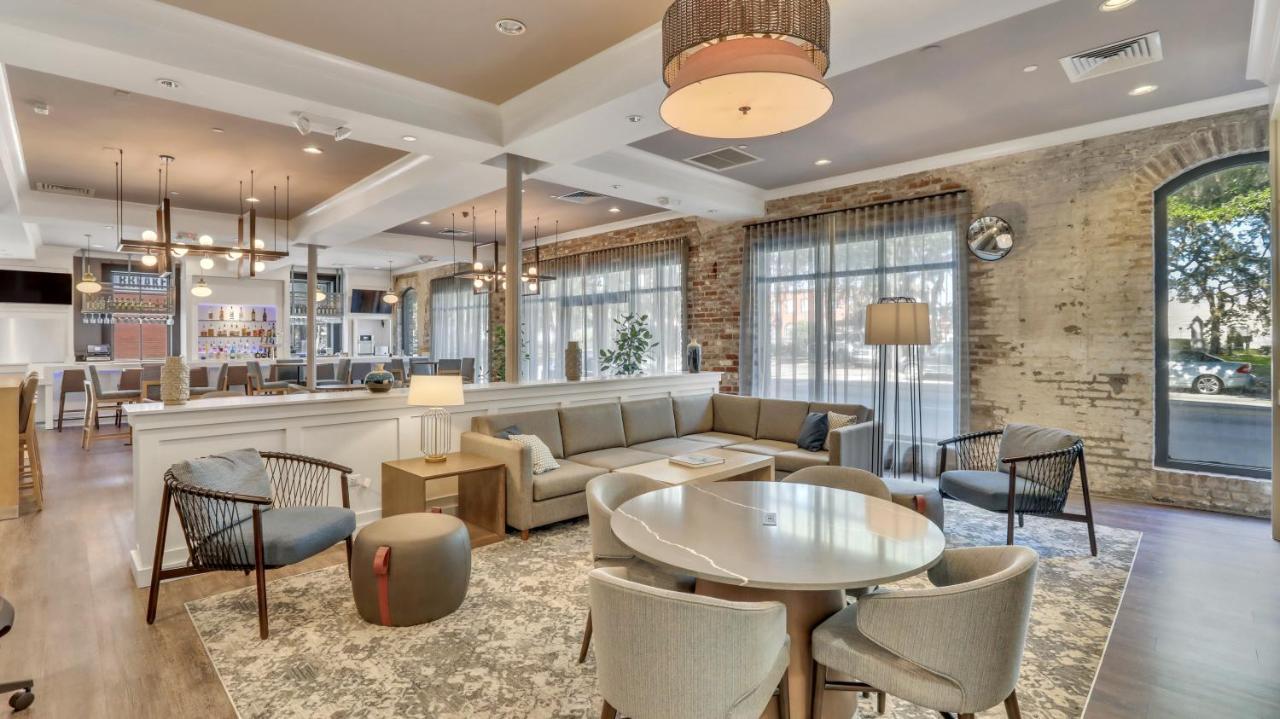 Staybridge Suites Savannah Historic District By Ihg Bagian luar foto
