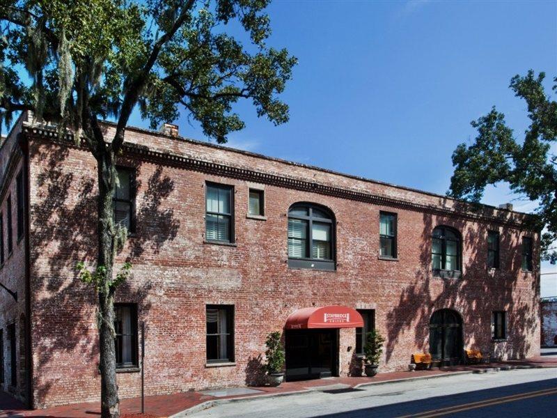 Staybridge Suites Savannah Historic District By Ihg Bagian luar foto