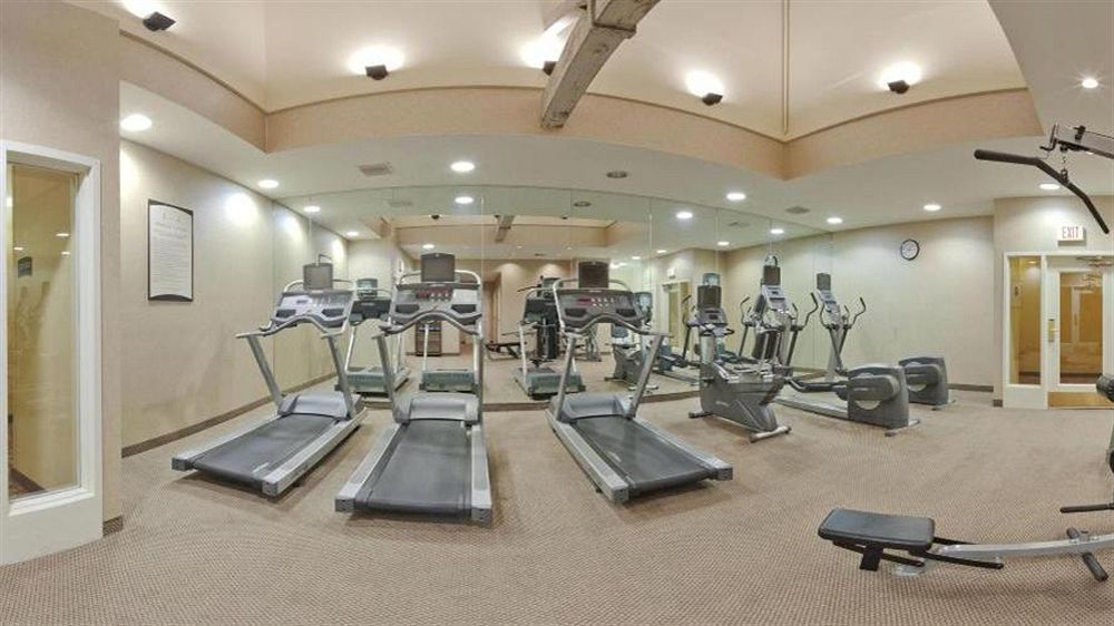 Staybridge Suites Savannah Historic District By Ihg Bagian luar foto