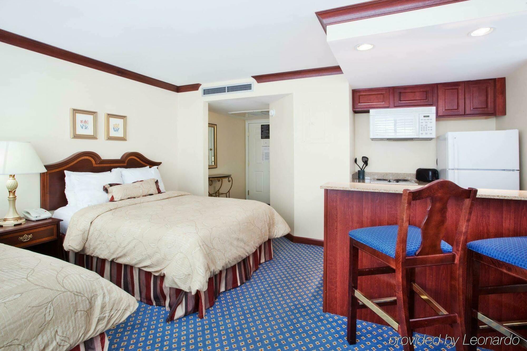 Staybridge Suites Savannah Historic District By Ihg Bagian luar foto